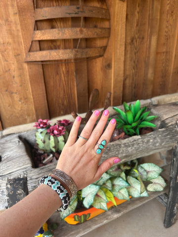 “Black & Turquoise” Beaded Bracelet