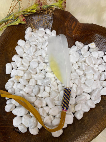 “Twisty” White Cockatoo Feather